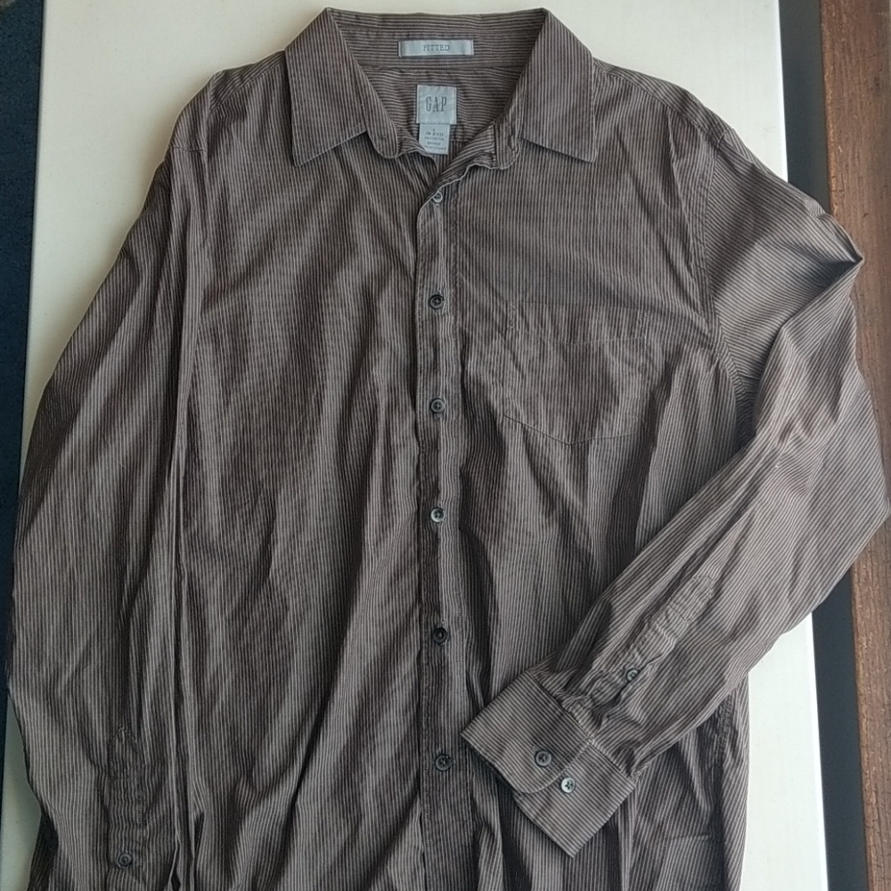 Vintage Gap men's button down stripped dress shirt